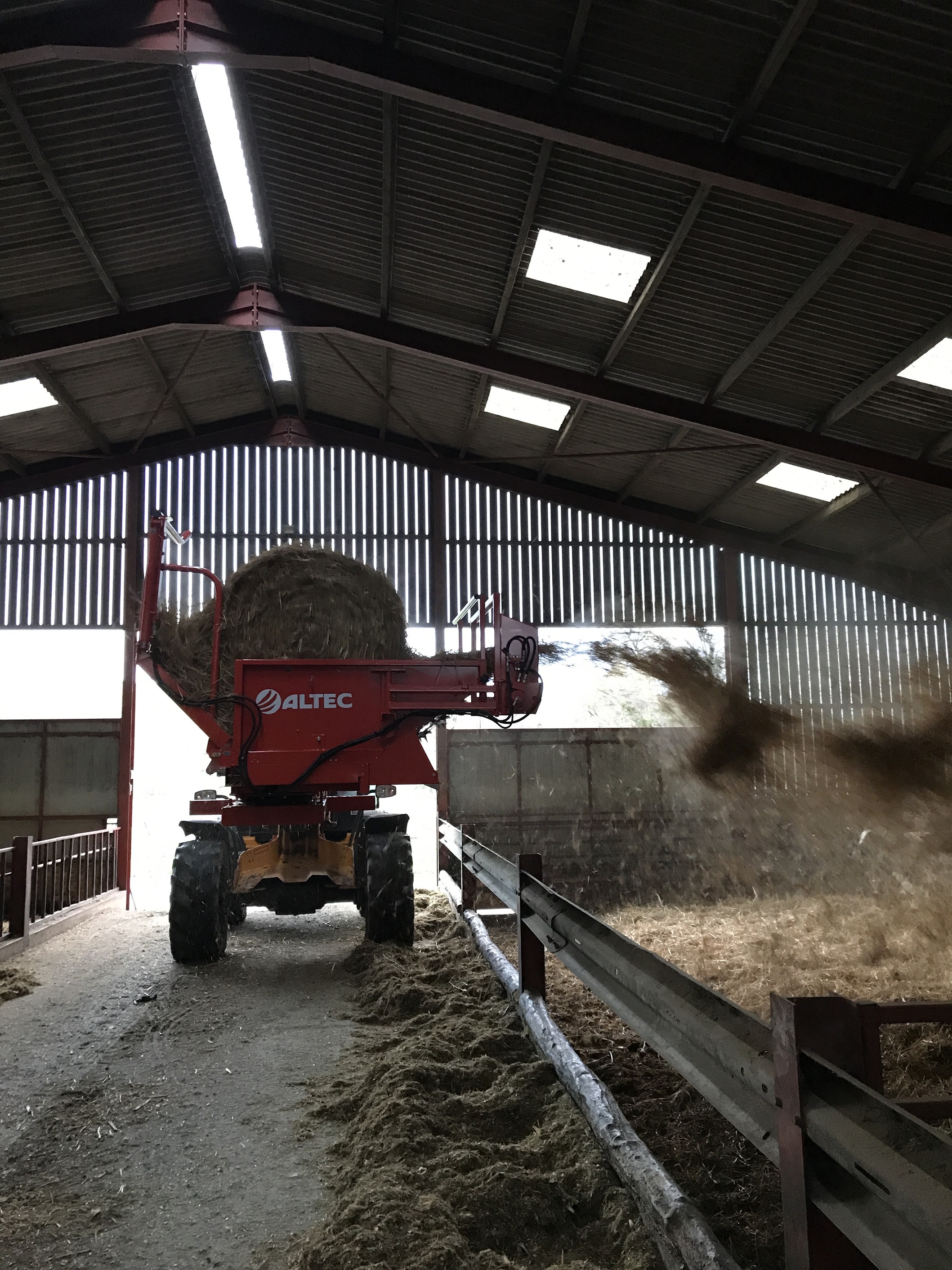Current Straw Spreading Machinery Straw Spreader